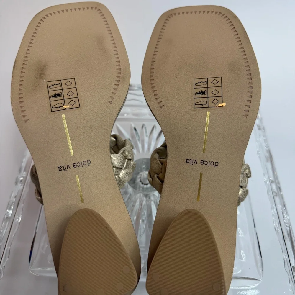Dolce Vita Ronin Braided Sandal in Light Gold Stella color - size 7- New in Box